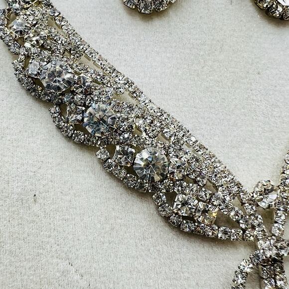 Maximalist Crystal Necklace And Earring Set Bridal Prom Homecoming Regencycore - Picture 4 of 7